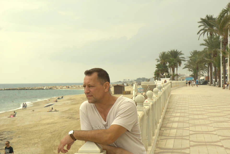 Loxa Holdings Ltd – professional website previews and conversion-first layouts